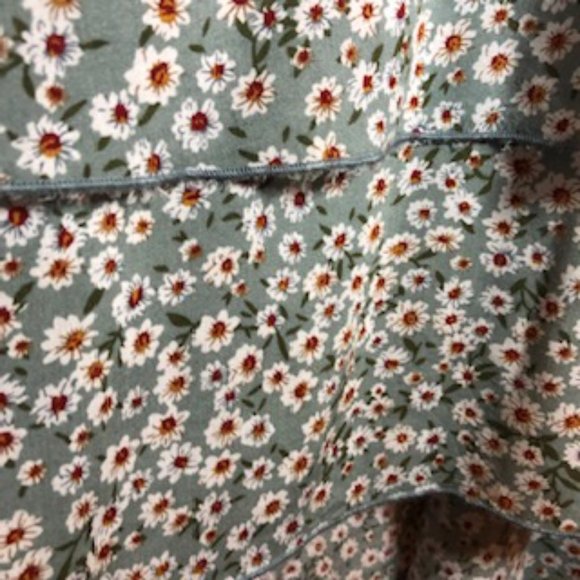 Simplee  Green with Daisy Print Spaghetti Strap 2 Tier Ruffle Sundress - Picture 8 of 8